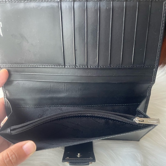 Salvatore Ferragamo Long Wallet - Picture 8 of 13